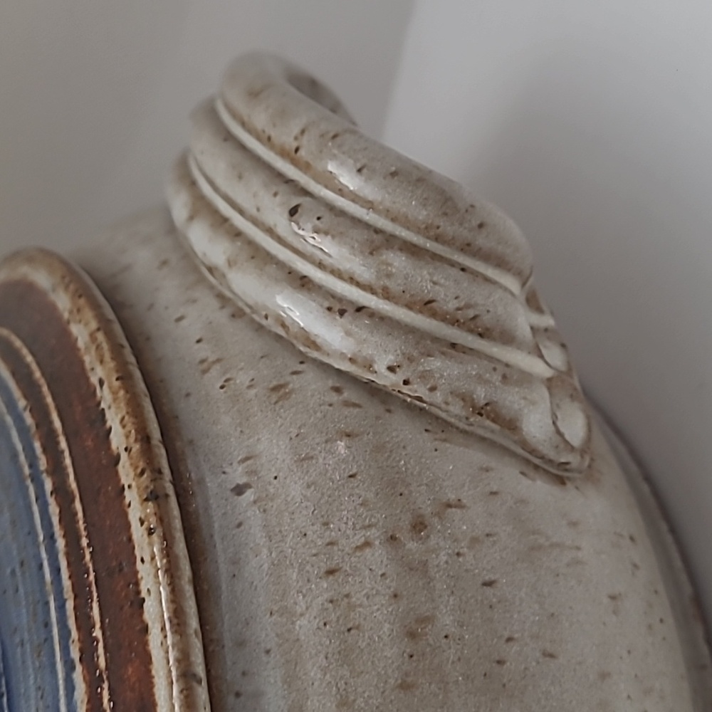 Vintage John Coiner Bean Pot - Picture 3 of 11